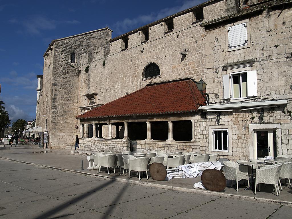 Rooms Livia Трогир Экстерьер фото