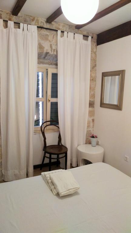 Rooms Livia Трогир Экстерьер фото